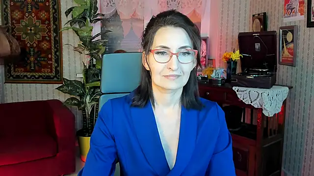 Snapshot of UnaTerra chatting on September 2025 09:31:02 AM UnaTerra online show from September 2025 09:31:02 AM