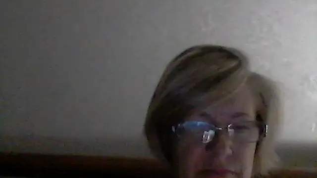 LucyLewisX online show from October 2025 03:25:01 PM