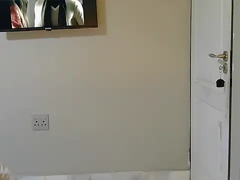 Snapshot of Shaylah_jasmine chatting on September 2025 12:48:01 PM Shaylah jasmine online show from September 2025 12:48:01 PM