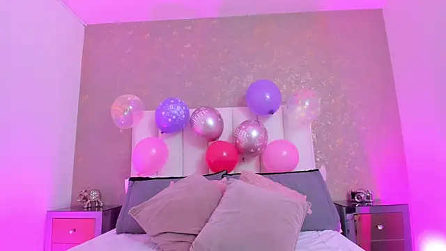 KaylieBrooks online show from April 2026 06:21:01 PM