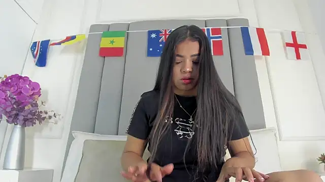 CannelaSmith online show from June 2026 12:08:01 PM