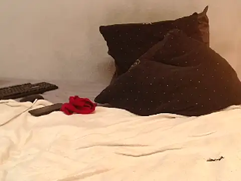 ROYALASS25 online show from March 2025 06:43:01 AM