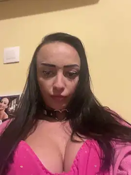 Snapshot of bbadies chatting on December 2025 08:26:02 PM bbadies online show from December 2025 08:26:02 PM