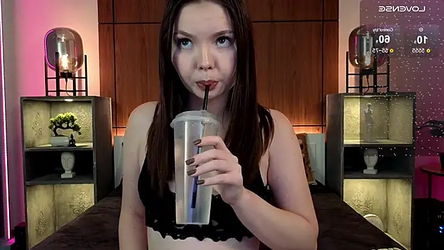 Snapshot of Angelina_Velvet chatting on September 2025 01:43:02 PM Angelina Velvet online show from September 2025 01:43:02 PM