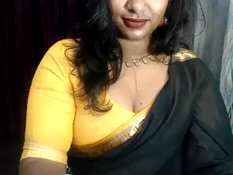 Snapshot of DearKimmi chatting on January 2025 05:30:02 PM DearKimmi online show from January 2025 05:30:02 PM