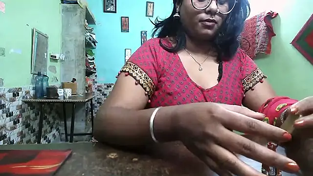 Snapshot of DearKimmi chatting on November 2025 03:29:02 AM DearKimmi online show from November 2025 03:29:02 AM