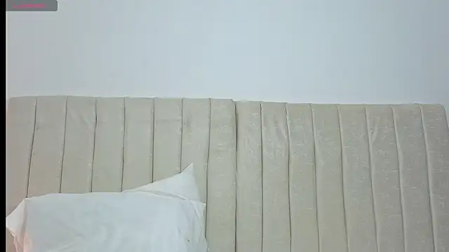 Paulaboterom online show from May 2026 08:03:01 PM