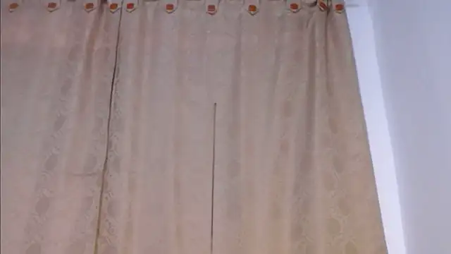 DaraKat18 online show from May 2026 10:04:02 PM