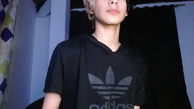 DaraKat18 online show from June 2026 01:41:02 AM