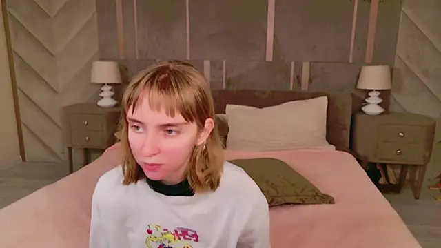 Beverly Gomes online show from October 2025 05:41:02 AM