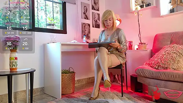 Snapshot of mrs_edha chatting on March 2026 01:14:01 PM mrs edha online show from March 2026 01:14:01 PM