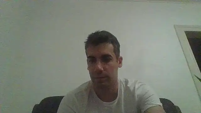 JulioIsHere4you online show from November 2025 10:56:02 PM