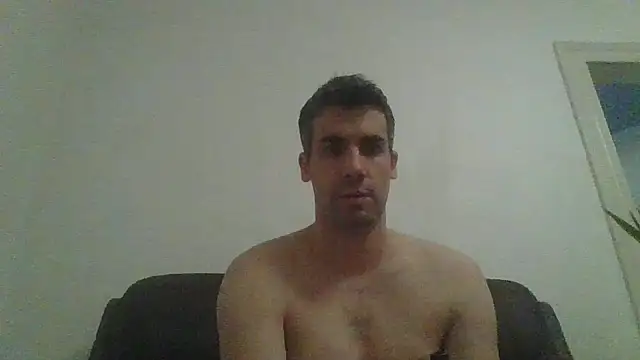 JulioIsHere4you online show from November 2025 11:20:01 AM