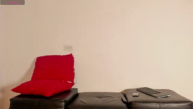 Snapshot of Dark_chanel chatting on November 2025 04:33:02 AM Dark chanel online show from November 2025 04:33:02 AM