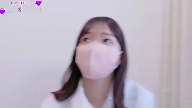Snapshot of Mayu_o19o chatting on May 2026 01:14:02 AM Mayu o19o online show from May 2026 01:14:02 AM