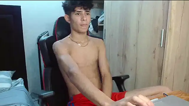 Noah-Garcia online show from September 2025 05:24:02 PM