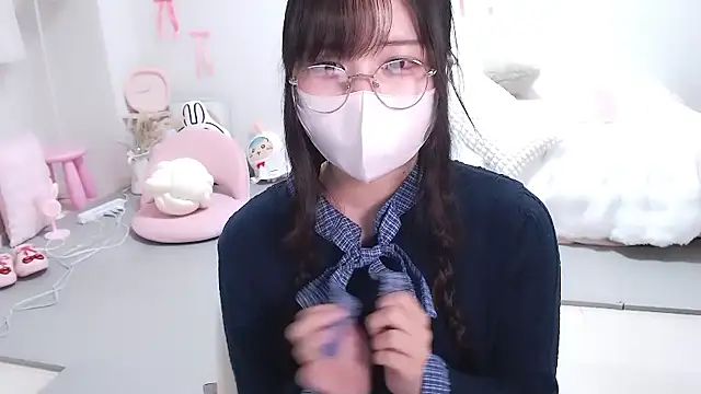 moka-neko online show from December 2025 05:31:02 PM