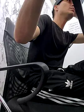 StevenHumps online show from September 2025 05:44:02 AM