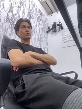 StevenHumps online show from October 2025 03:26:02 AM