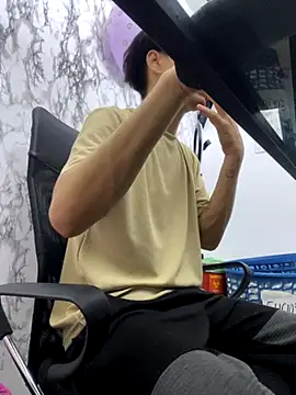 StevenHumps online show from October 2025 02:43:02 AM