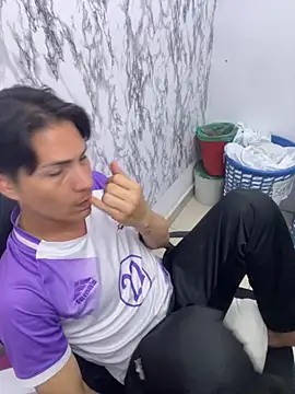 StevenHumps online show from October 2025 05:41:01 AM