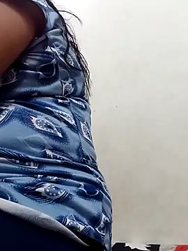 Your-vipasha online show from November 2025 06:39:01 PM