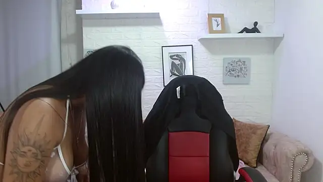 Snapshot of aylin_tk chatting on October 2025 03:07:01 AM aylin tk online show from October 2025 03:07:01 AM