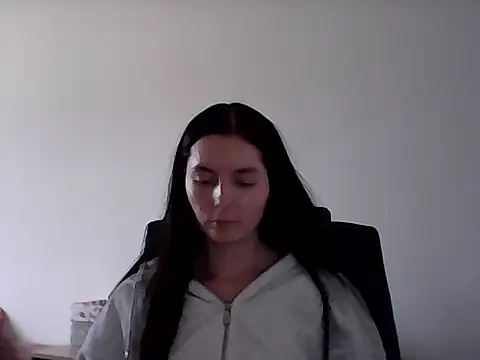 Snapshot of Fufella chatting on October 2025 11:33:02 AM Fufella online show from October 2025 11:33:02 AM