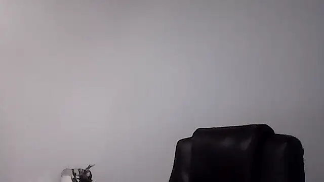 Snapshot of Fufella chatting on November 2025 08:42:02 PM Fufella online show from November 2025 08:42:02 PM