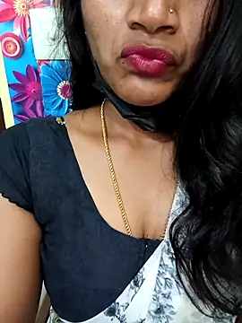 Snapshot of Divya_Spandhana_90 chatting on October 2025 05:32:02 PM Divya Spandhana 90 online show from October 2025 05:32:02 PM