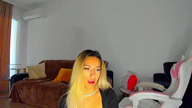 Anya Belle online show from January 2026 07:02:01 AM