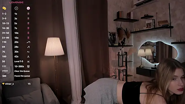 Snapshot of FrancisBivona chatting on October 2025 06:54:02 AM FrancisBivona online show from October 2025 06:54:02 AM