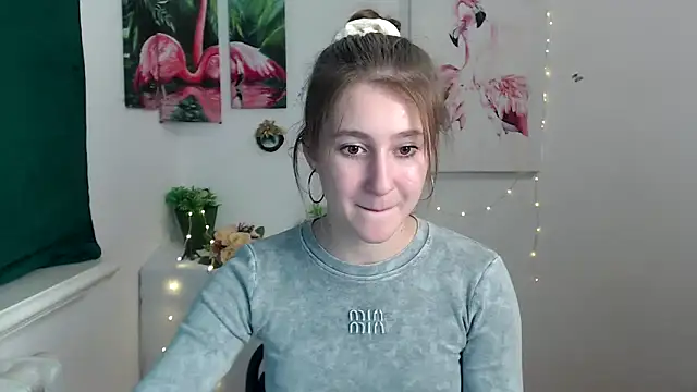 Milka kamila online show from October 2025 01:33:02 PM