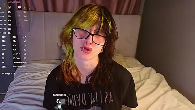 KandraCruser online show from November 2025 08:09:01 PM