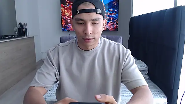 Snapshot of Auron_Demon01 chatting on December 2025 06:34:01 PM Auron Demon01 online show from December 2025 06:34:01 PM