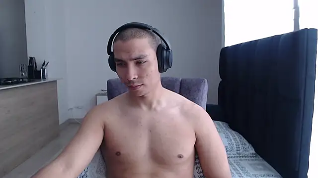 Snapshot of Auron_Demon01 chatting on December 2025 04:12:02 PM Auron Demon01 online show from December 2025 04:12:02 PM