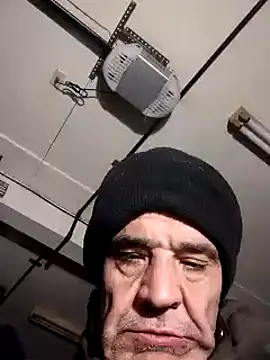 orcajaws52 online show from December 2024 04:47:02 PM