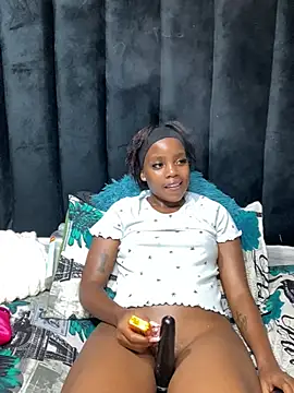 Littlebunny33 online show from June 2026 02:53:01 AM