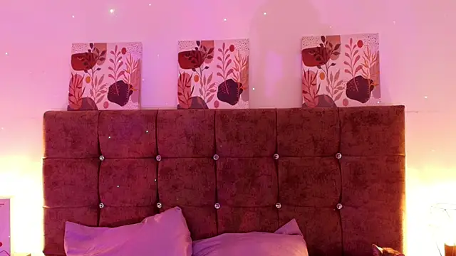 Dulce Bella  online show from September 2025 12:10:01 PM