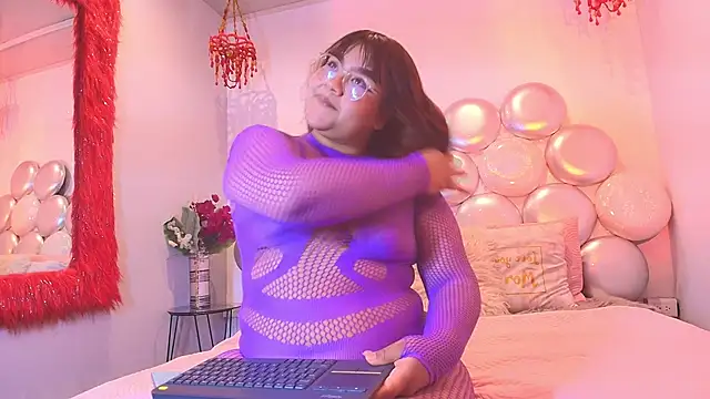 Rebeca jackson online show from November 2025 07:37:01 PM