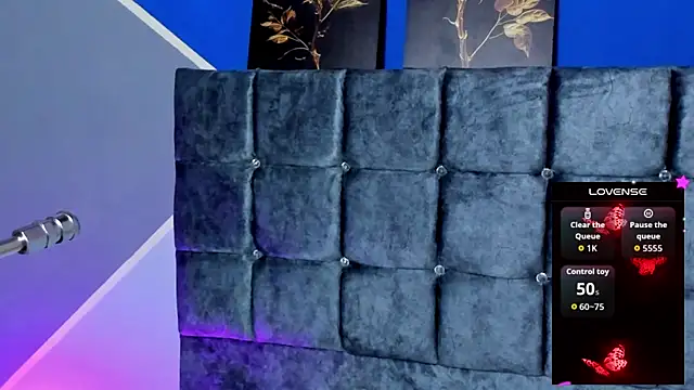 lau-hot online show from September 2025 09:20:01 PM