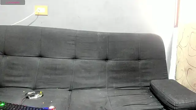 Snapshot of Madeline_Wonder chatting on September 2025 06:51:01 PM Madeline Wonder online show from September 2025 06:51:01 PM