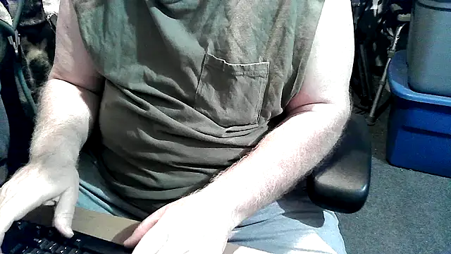 georgew62 online show from October 2025 04:29:01 AM