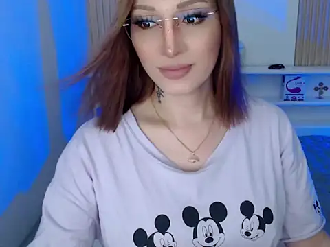 Snapshot of toni_0601 chatting on December 2024 03:47:02 AM toni 0601 online show from December 2024 03:47:02 AM