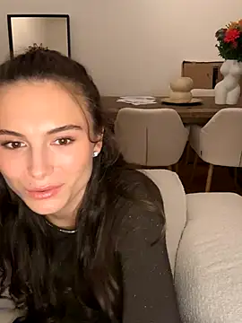 SophiiaStarr online show from October 2025 05:42:01 PM