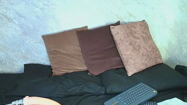 Snapshot of Anny_mendes chatting on September 2025 05:47:02 PM Anny mendes online show from September 2025 05:47:02 PM