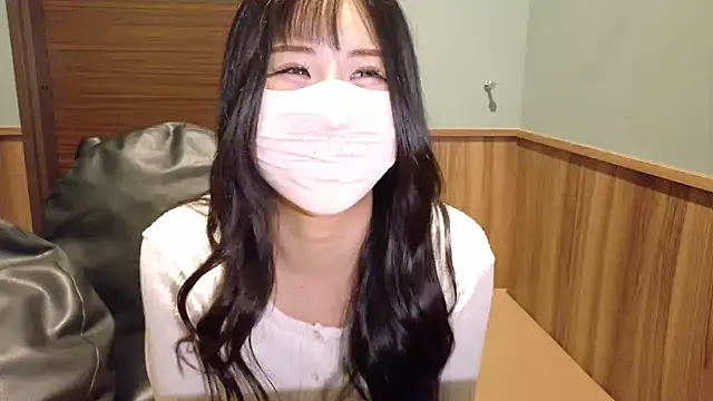 Snapshot of Ema-- chatting on November 2025 10:36:02 AM Ema-- online show from November 2025 10:36:02 AM