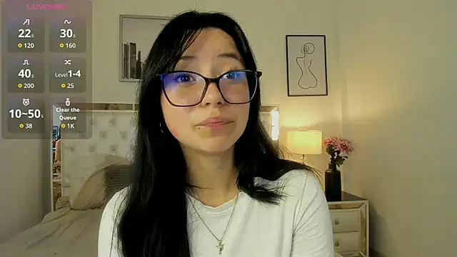 Snapshot of Zoe_Xra chatting on June 2026 10:27:02 PM Zoe Xra online show from June 2026 10:27:02 PM