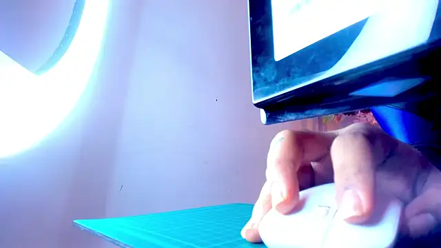 thiago bos online show from October 2025 11:39:01 AM