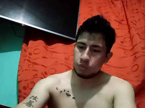 Snapshot of True_Di chatting on October 2025 01:14:01 AM True Di online show from October 2025 01:14:01 AM